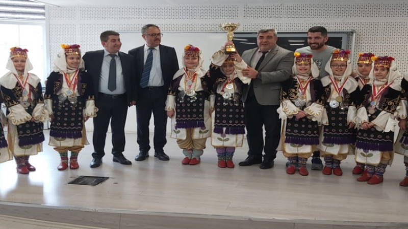 İlkler yine Hoca Ahmet Yesevi İlkokulundan geldi