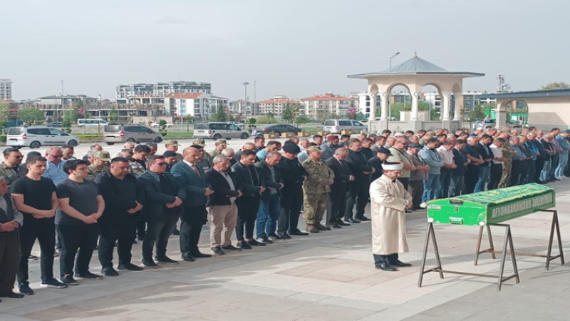 Şehit babası dualarla ebediyete uğurlandı