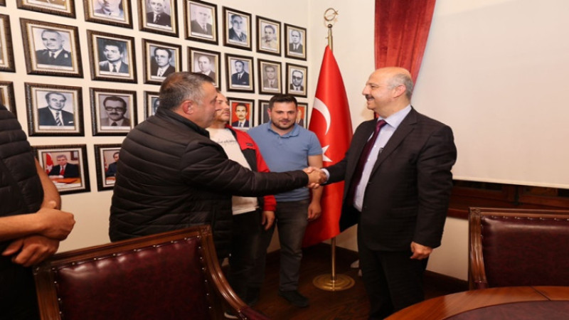 Uğur Kolsuz AFJET çalışanlarının sorunlarını dinledi