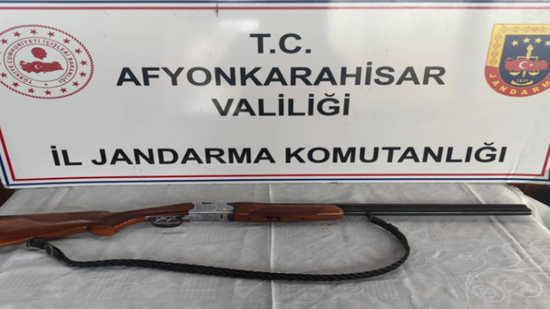 Eber gölünde kaçak avcılık yapan kişilere ceza verildi