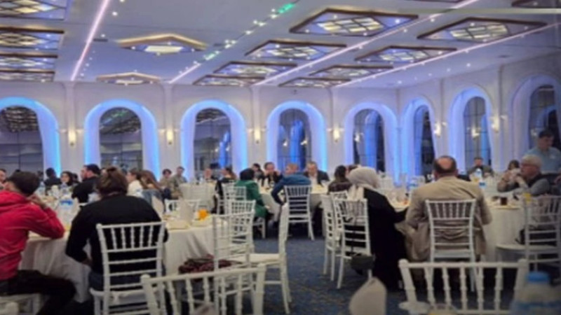 Afyonkarahisar'da gazeteciler iftarda bir araya geldi