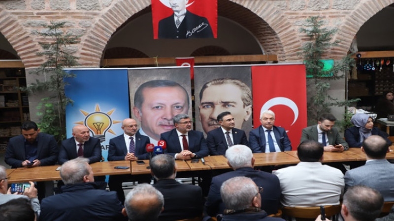 AK Parti Afyonkarahisar İl Başkanlığı'nda bayramlaşma düzenlendi