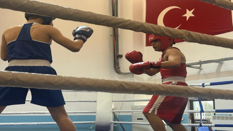 Afyon’un Genç Boksörleri Türkiye arenasına çıkıyor