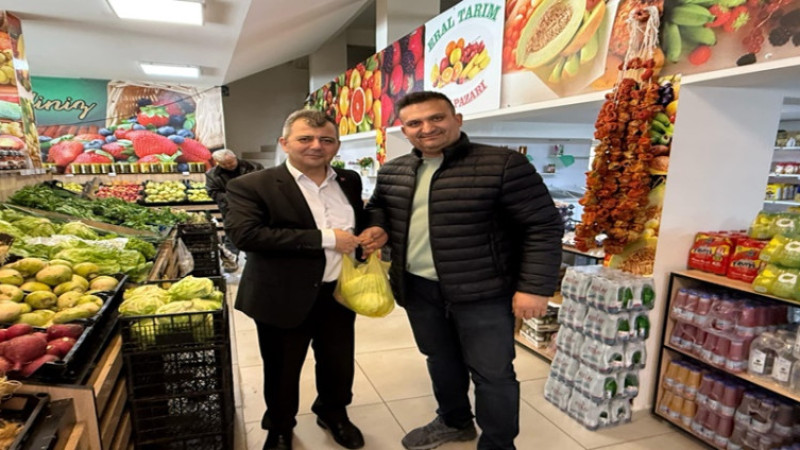 Başkan Koyuncu, Boykot çağrısına karşı esnafı ziyaret etti
