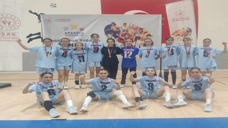 Afyon Kız ve Erkek Hentbol Takımları Finallere yükseldi