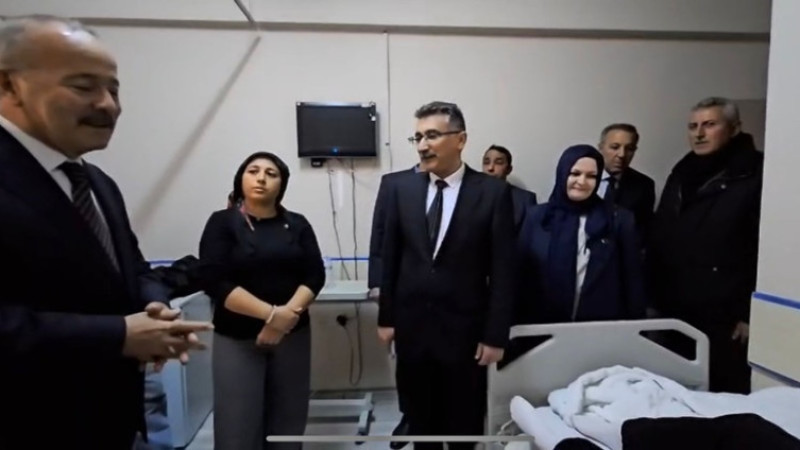 Mehmet Taytak, trafik kazası geçiren öğrencileri ziyaret etti