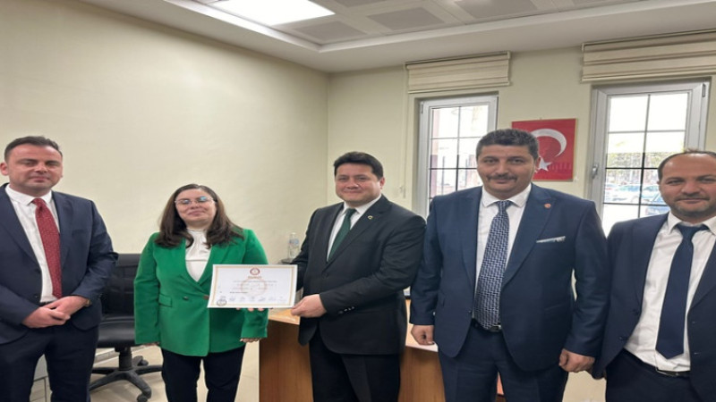 Bolvadin'de mazbatalar dağıtıldı