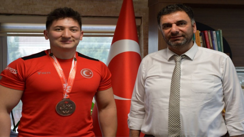 Afyonkarahisar Gençlik ve Spor İl Müdürlüğü'ne ziyaretlerde bulunuldu
